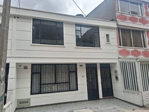 Apartamento en arriendo Cundinamarca Bogotá Los Monjes 60 m2 Habitaciones 3 Baños 3 Garajes 0 Precio $2100000