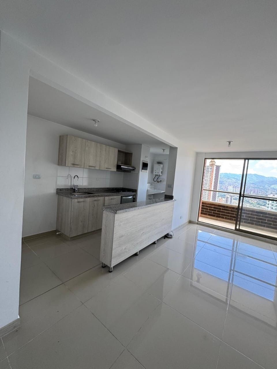 Apartamento en venta Antioquia Sabaneta Sabaneta 72 m2 Habitaciones 3 Baños 2 Garajes 1 Precio $568000000