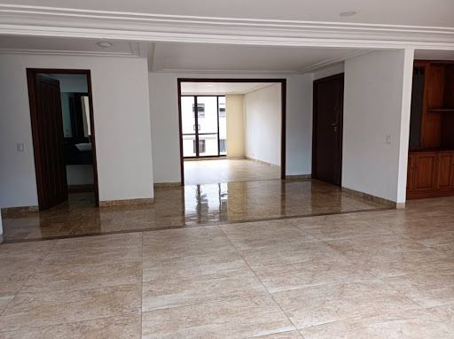 Apartamento en arriendo Antioquia Medellín Astorga 245 m2 Habitaciones 3 Baños 4 Garajes 2 Precio $9800000