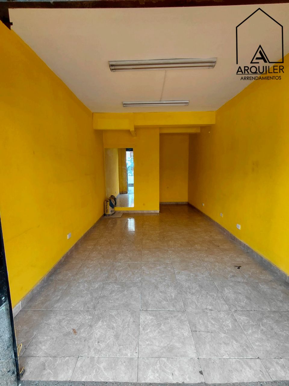 Local Comercial en arriendo Antioquia Bello Centro 17 m2 Habitaciones 0 Baños 1 Garajes 0 Precio $1100000