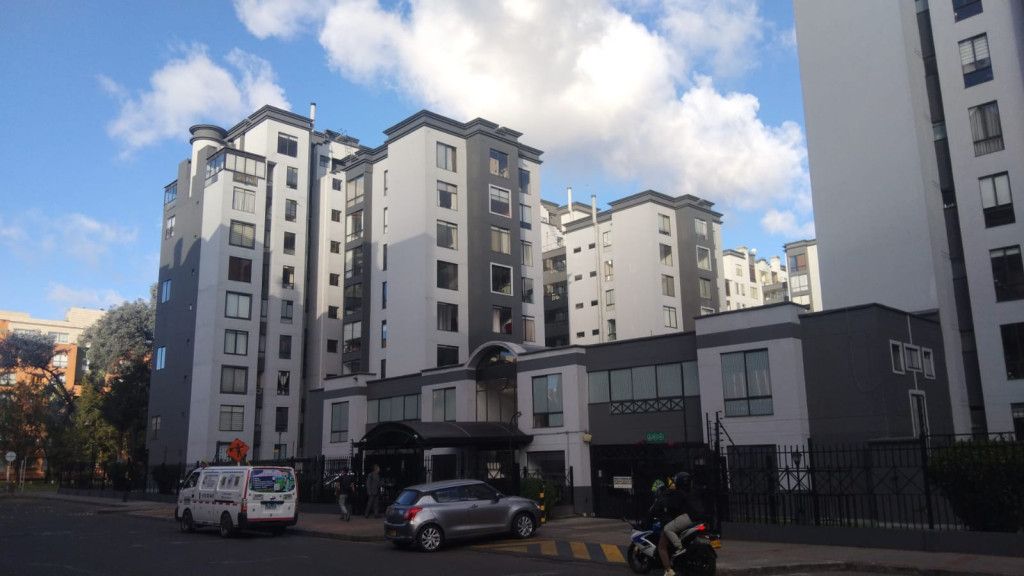 Apartamento en arriendo Cundinamarca Bogotá La Esperanza Norte 80 m2 Habitaciones 3 Baños 2 Garajes 1 Precio $3800000