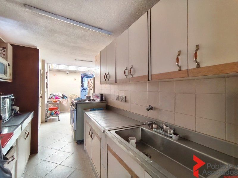 Casa en arriendo o venta Antioquia Medellín Estadio 252 m2 Habitaciones 5 Baños 4 Garajes 1 Precio venta $2400000000 Precio arriendo $7800000