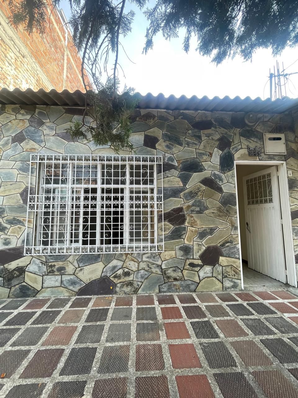 Casa en arriendo Valle Del Cauca Cali Otros 90 m2 Habitaciones 4 Baños 1 Garajes 0 Precio $1200000