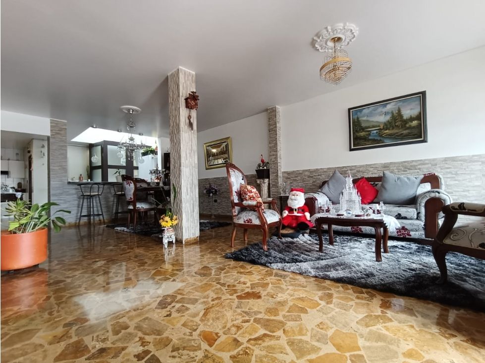 Casa en venta Caldas Manizales Alta Suiza 230 m2 Habitaciones 4 Baños 3 Garajes 1 Precio $675000000