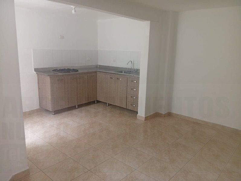 Casa en arriendo Antioquia Envigado La Mesa 100 m2 Habitaciones 2 Baños 1 Garajes 1 Precio $2500000
