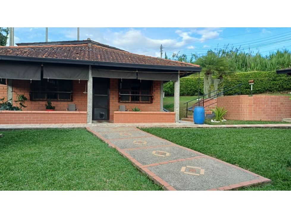 Casa en venta Risaralda Pereira Ur Bulevar De Las Villas 187 m2 Habitaciones 3 Baños 3 Garajes 3 Precio $1100000000