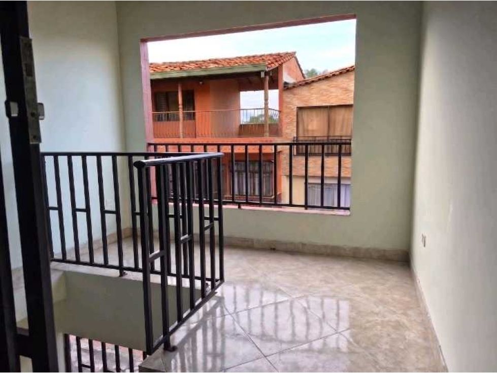 Casa en venta Antioquia Medellín Las Brisas 70 m2 Habitaciones 3 Baños 2 Garajes 0 Precio $347000000