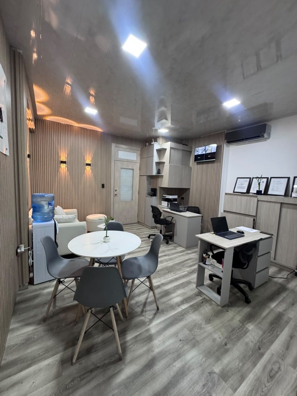 Oficina en venta Valle Del Cauca Cali San Pedro 28 m2 Habitaciones 0 Baños 1 Garajes 0 Precio $120000000