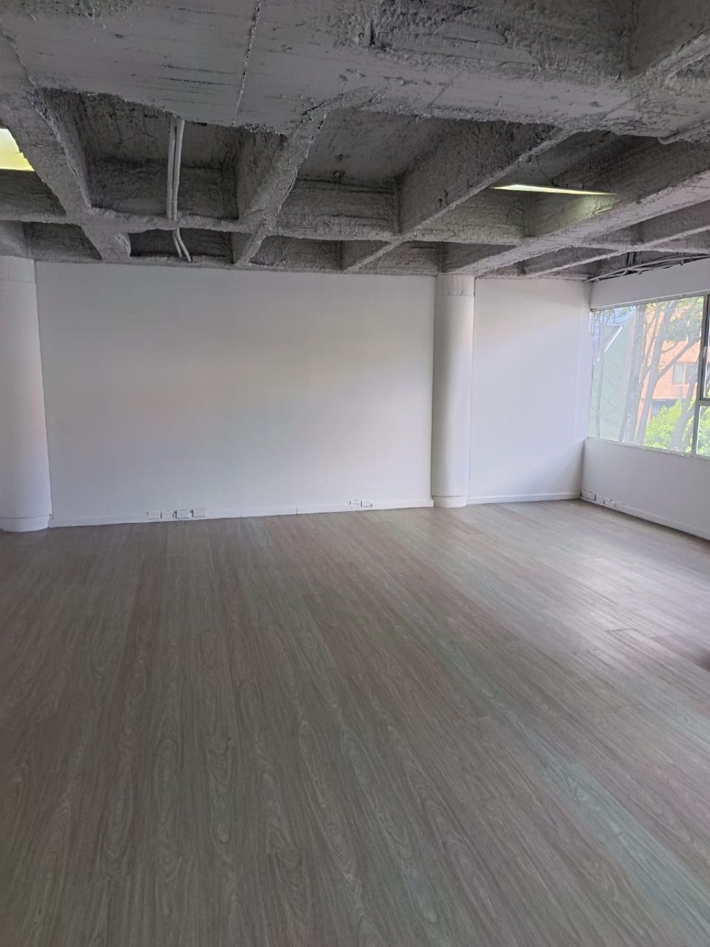 Oficina en venta Cundinamarca Bogotá El Retiro 114 m2 Habitaciones 0 Baños 1 Garajes 2 Precio $1000000000