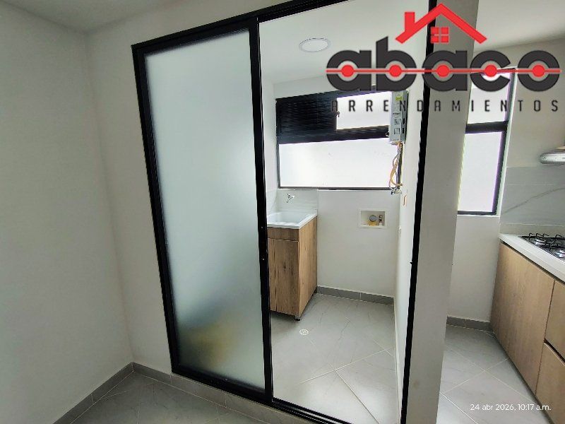 Apartamento en arriendo Antioquia Envigado Los Naranjos 67 m2 Habitaciones 3 Baños 2 Garajes 0 Precio $2100000