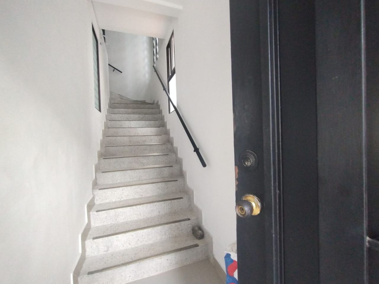 Local en arriendo Valle Del Cauca Cali Versalles 100 m2 Habitaciones 0 Baños 2 Garajes 0 Precio $2800000