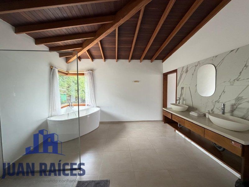 Casa en arriendo Antioquia Envigado San Rafael 700 m2 Habitaciones 3 Baños 7 Garajes 4 Precio $14000000