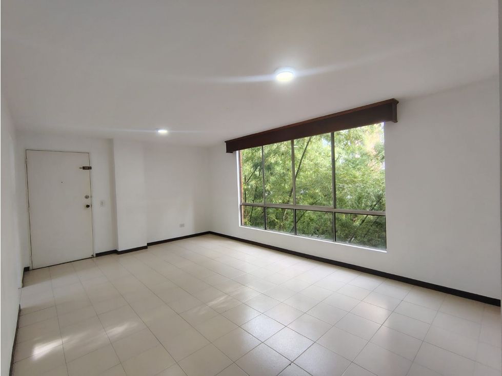 Apartamento en arriendo Antioquia Medellín Castropol 94 m2 Habitaciones 3 Baños 3 Garajes 1 Precio $2800000