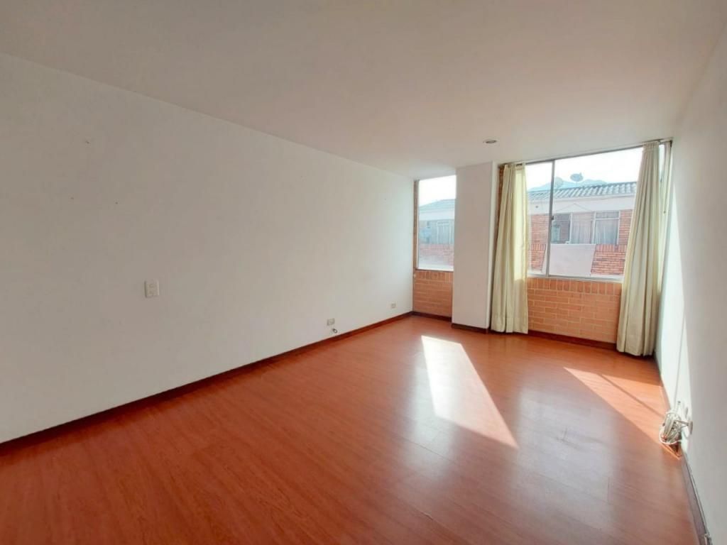 Apartamento en arriendo Cundinamarca Bogotá Alfonso López 50 m2 Habitaciones 3 Baños 2 Garajes 1 Precio $2124400