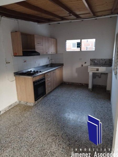Apartamento en arriendo Antioquia Medellín La Pradera 40 m2 Habitaciones 1 Baños 1 Garajes 0 Precio $1150000