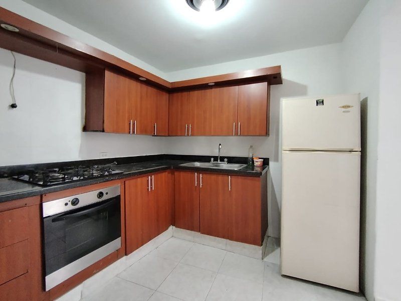 Casa en arriendo Antioquia Envigado Ciudad Real 100 m2 Habitaciones 4 Baños 2 Garajes 0 Precio $2800000