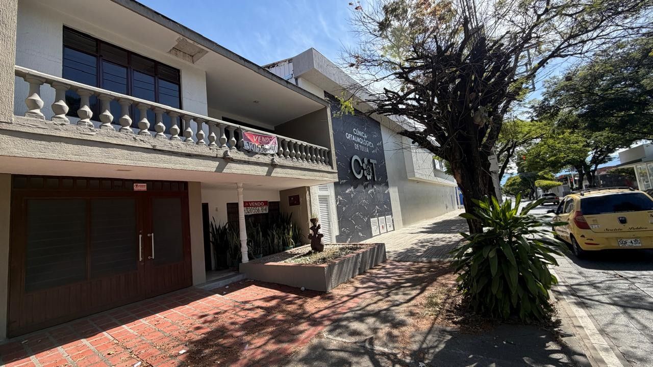 Casa en venta Valle Del Cauca Tuluá Alvernia 273 m2 Habitaciones 6 Baños 3 Garajes 3 Precio $587500000