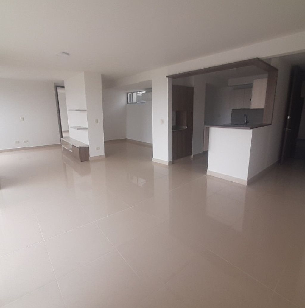 Apartamento en arriendo Valle Del Cauca Cali Ciudad Real 96 m2 Habitaciones 2 Baños 3 Garajes 1 Precio $2850000