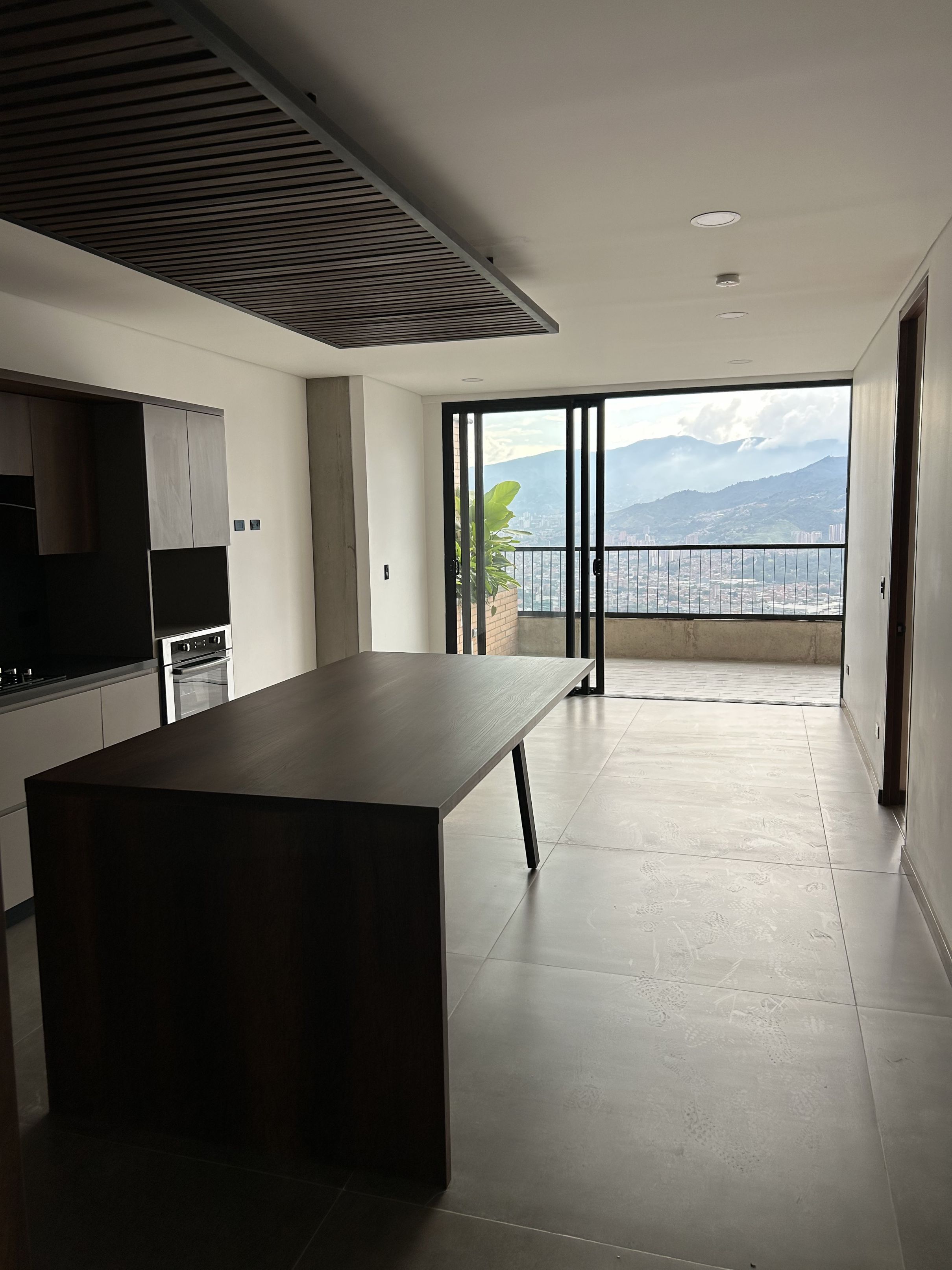 Apartamento en arriendo Antioquia Medellín Altos Del Poblado 94 m2 Habitaciones 2 Baños 3 Garajes 2 Precio $6800000