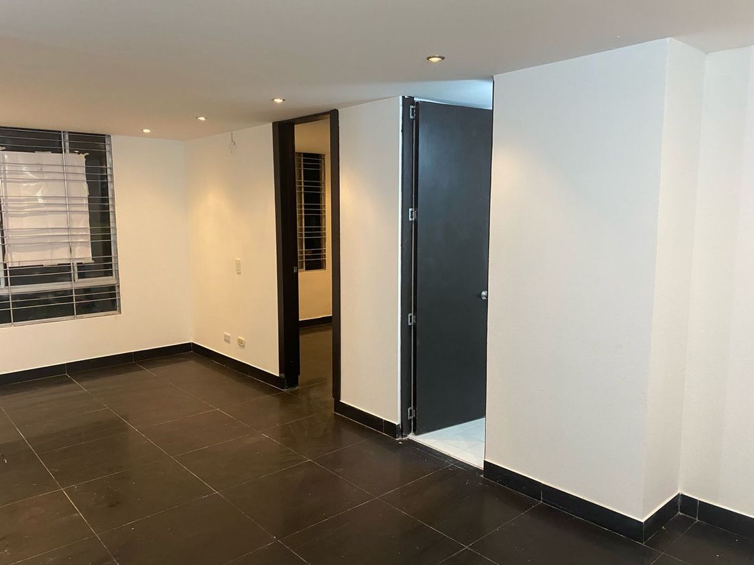 Apartamento en venta Cundinamarca Bogotá Asd 40 m2 Habitaciones 2 Baños 1 Garajes 0 Precio $237000000