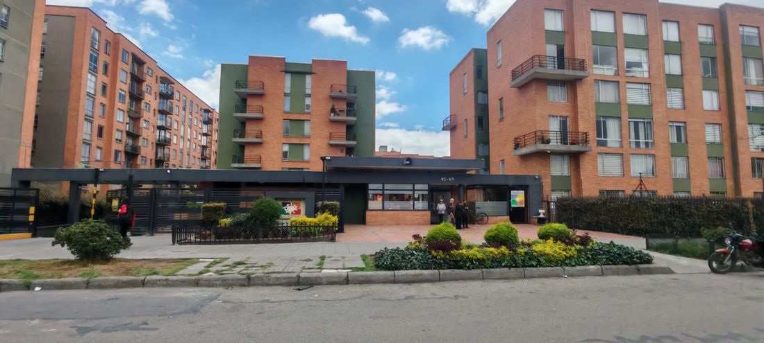 Apartamento en venta Cundinamarca Bogotá El Tintal 66 m2 Habitaciones 3 Baños 2 Garajes 1 Precio $420000000