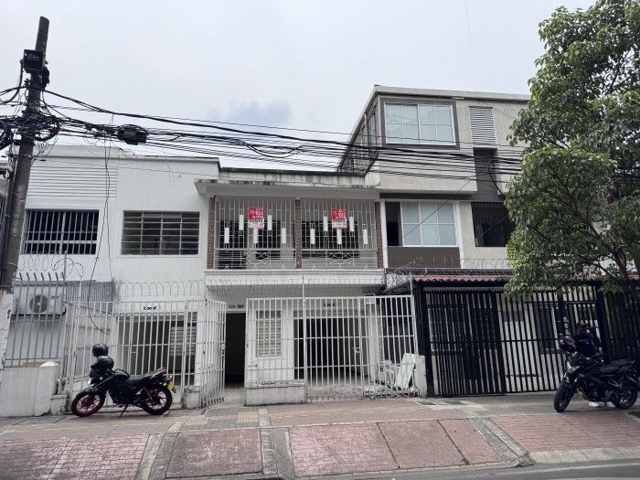 Casa en venta Valle Del Cauca Cali 3 De Julio 230 m2 Habitaciones 5 Baños 3 Garajes 0 Precio $550000000