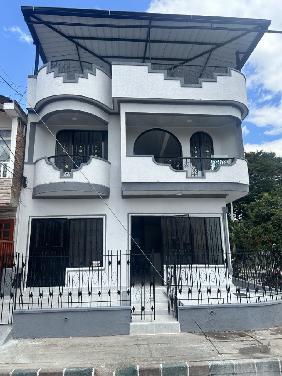 Casa en arriendo Valle Del Cauca Palmira Palmeras 96 m2 Habitaciones 2 Baños 2 Garajes 1 Precio $1200000