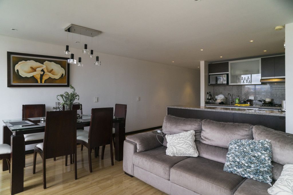 Apartamento en venta Cundinamarca Bogotá Cedro Narvaez 137 m2 Habitaciones 3 Baños 3 Garajes 2 Precio $920000000