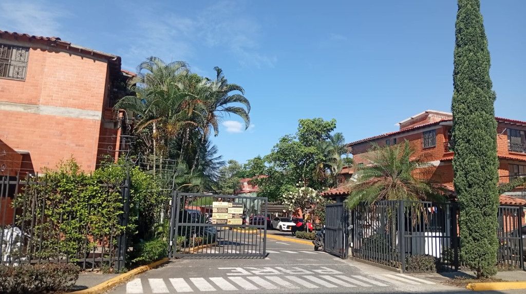 Casa en arriendo Valle Del Cauca Cali Lili 80 m2 Habitaciones 3 Baños 3 Garajes 0 Precio $2600000