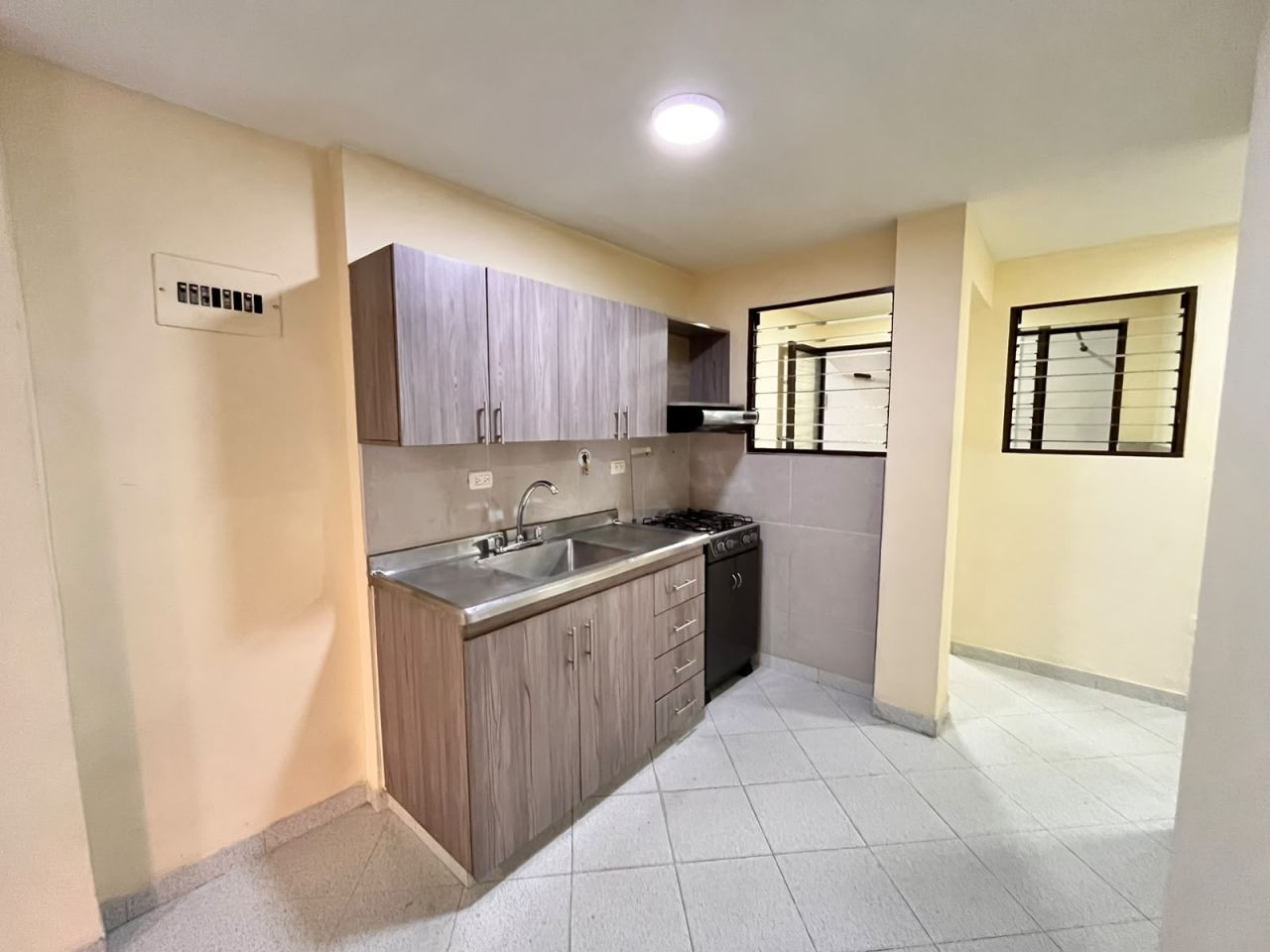 Apartamento en arriendo Antioquia Sabaneta Calle Larga 70 m2 Habitaciones 2 Baños 1 Garajes 0 Precio $2000000