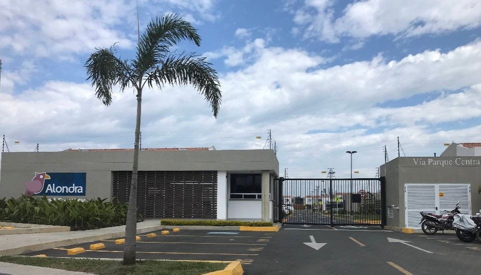Casa en arriendo Valle Del Cauca Jamundí Cr Azor 150 m2 Habitaciones 3 Baños 3 Garajes 1 Precio $2200000