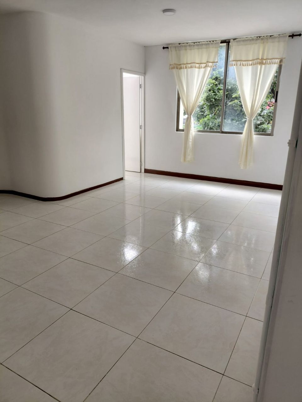 Edificio en venta Valle Del Cauca Cali San Fernando Viejo 660 m2 Habitaciones 23 Baños 11 Garajes 0 Precio $3800000000