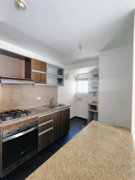 Apartamento en arriendo Valle Del Cauca Cali Ciudad Real 64 m2 Habitaciones 3 Baños 2 Garajes 1 Precio $1650000