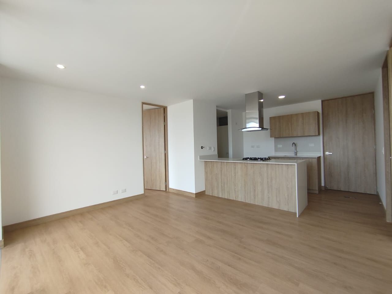 Apartamento en arriendo Antioquia Rionegro Centro 74 m2 Habitaciones 2 Baños 2 Garajes 1 Precio $2800000