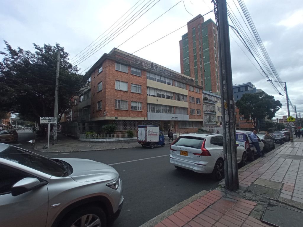Apartamento en venta Cundinamarca Bogotá Chapinero Central 90 m2 Habitaciones 2 Baños 2 Garajes 1 Precio $670000000