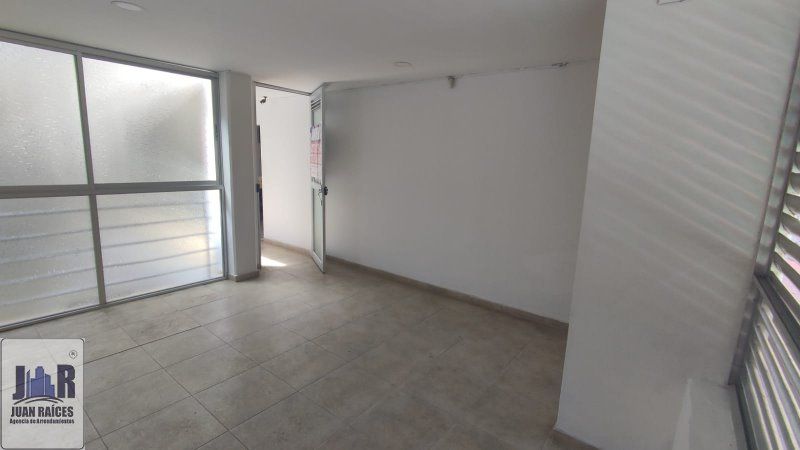 Local en arriendo Antioquia Caldas Caldas 8 m2 Habitaciones 0 Baños 0 Garajes 0 Precio $800000