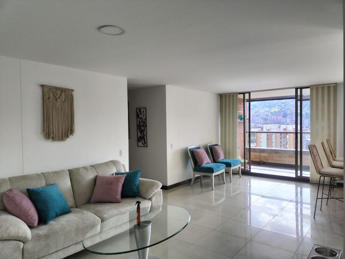 Apartamento en arriendo Antioquia Medellín Santa Maria De Los Angeles 124 m2 Habitaciones 3 Baños 3 Garajes 2 Precio $6150000