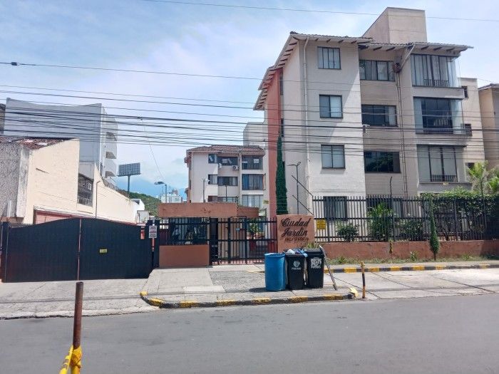 Apartamento en venta Valle Del Cauca Cali Urbanización Ciudad Jardín 70 m2 Habitaciones 3 Baños 2 Garajes 1 Precio $310000000