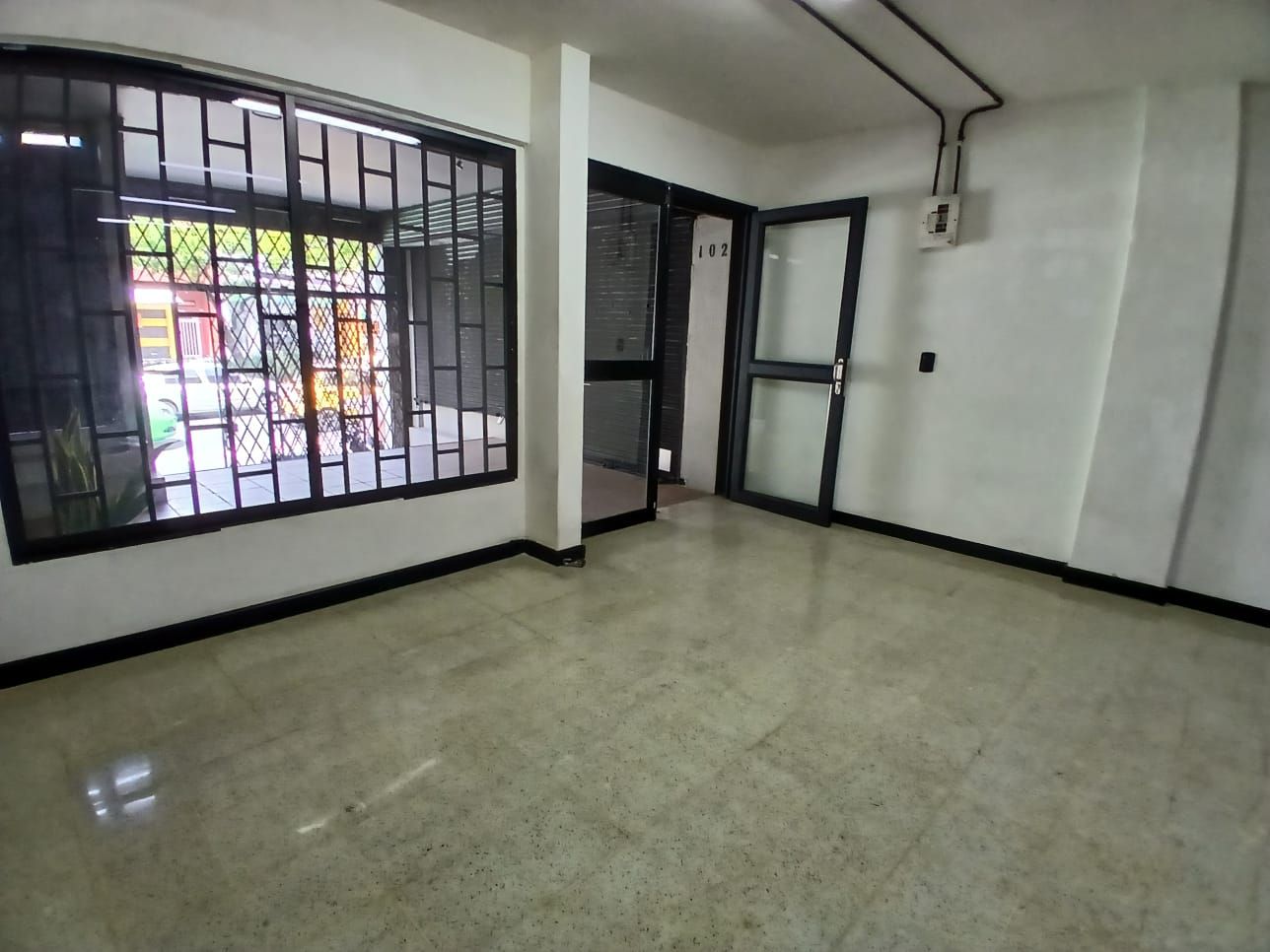 Local en arriendo Antioquia Medellín Laureles 40 m2 Habitaciones 0 Baños 1 Garajes 0 Precio $1900000