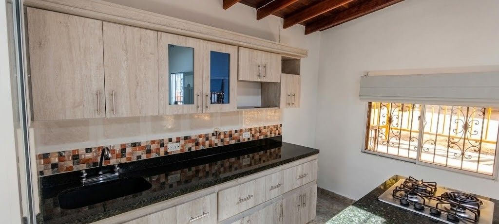 Casa en arriendo Antioquia Medellín El Rincon 110 m2 Habitaciones 3 Baños 4 Garajes 0 Precio $2800000