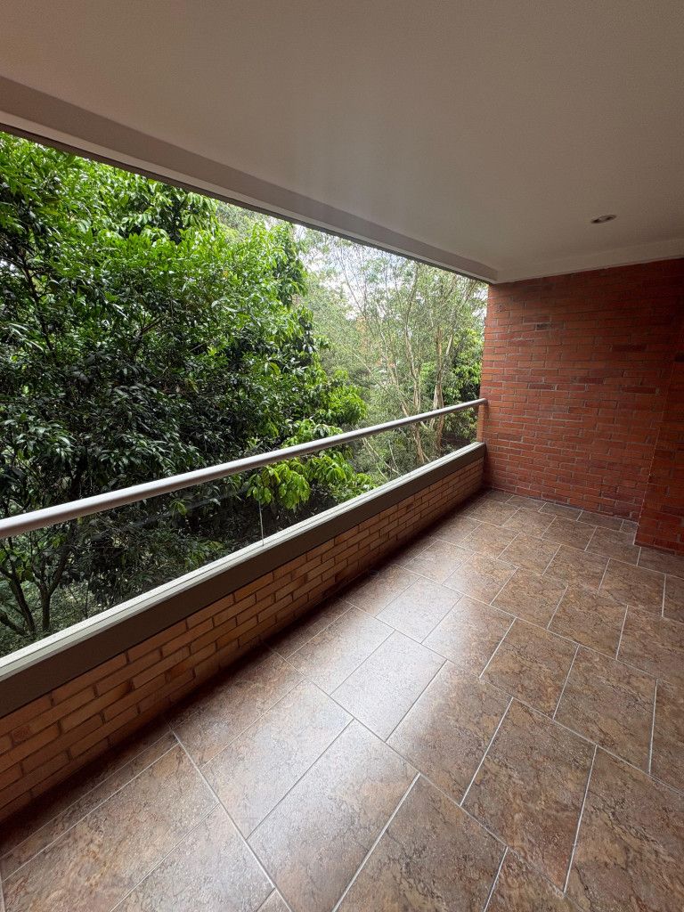 Apartamento en arriendo Antioquia Envigado Alto De San Jorge 137 m2 Habitaciones 3 Baños 4 Garajes 2 Precio $6800000