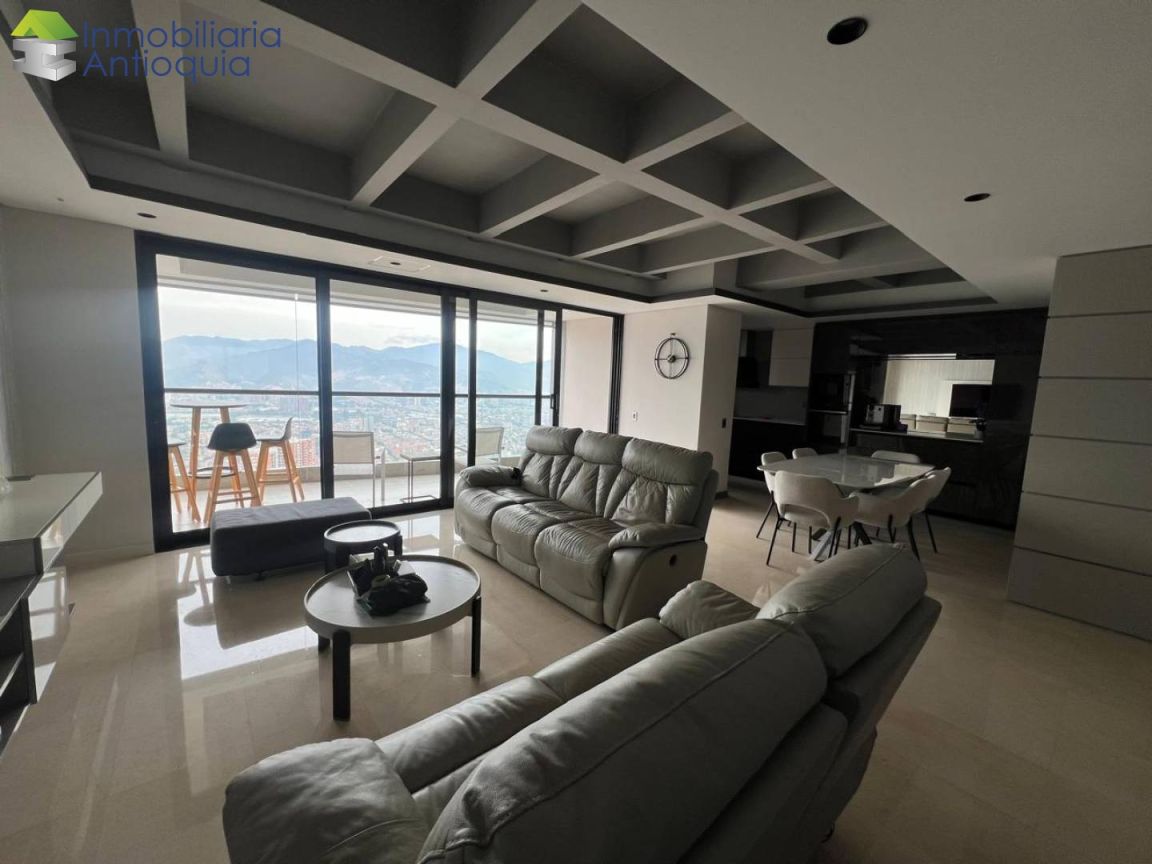 Apartamento en venta Antioquia Envigado El Chinguí 277 m2 Habitaciones 3 Baños 5 Garajes 3 Precio $2380000000