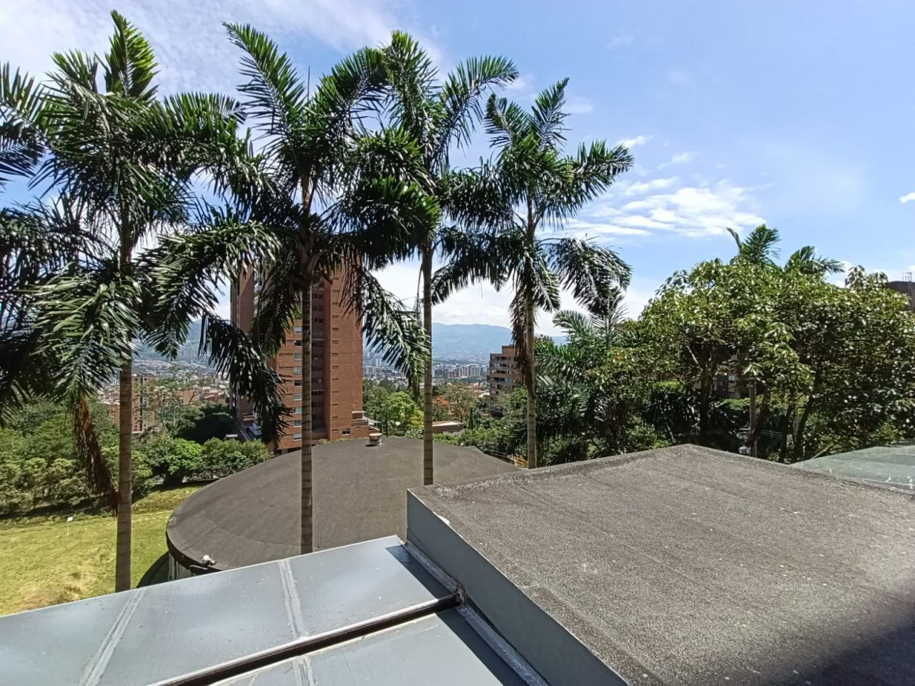 Apartamento en arriendo Antioquia Envigado Envigado 104 m2 Habitaciones 3 Baños 3 Garajes 1 Precio $5000000