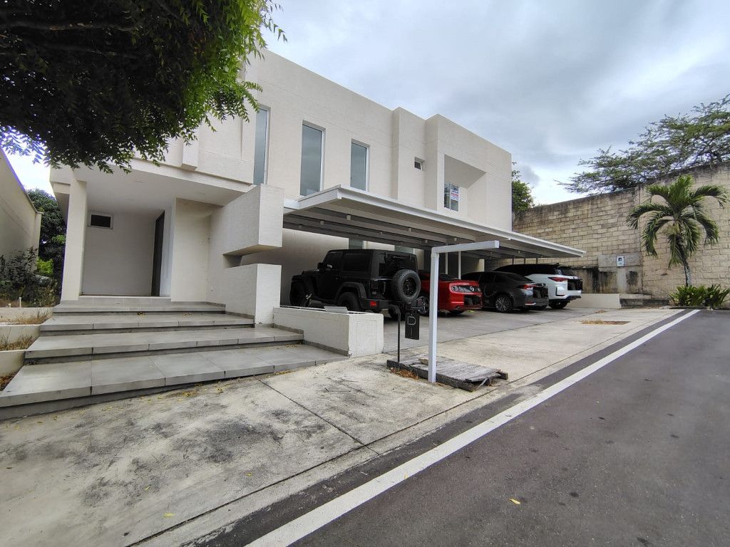Casa en arriendo Norte De Santander Los Patios Cr Vizcaya 800 m2 Habitaciones 5 Baños 9 Garajes 4 Precio $15000000