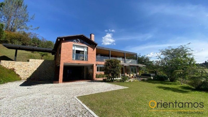 Finca en arriendo Antioquia El Retiro El Retiro 3200 m2 Habitaciones 4 Baños 5 Garajes 2 Precio $17000000