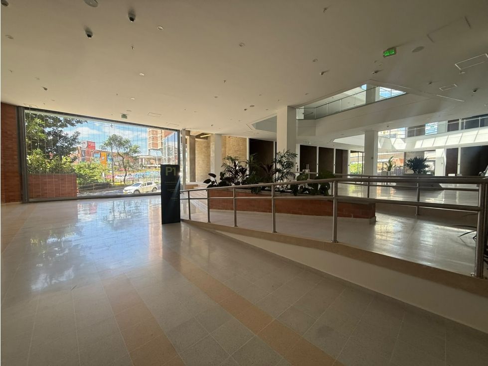 Oficina en arriendo Antioquia Medellín Los Pinos 38 m2 Habitaciones 0 Baños 1 Garajes 1 Precio $5800000