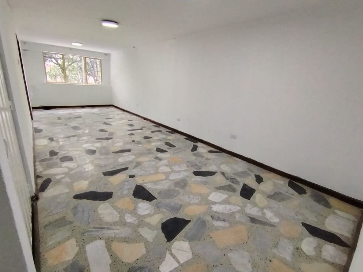 Apartamento en arriendo Cundinamarca Bogotá Gustavo Restrepo 120 m2 Habitaciones 4 Baños 2 Garajes 0 Precio $1700000