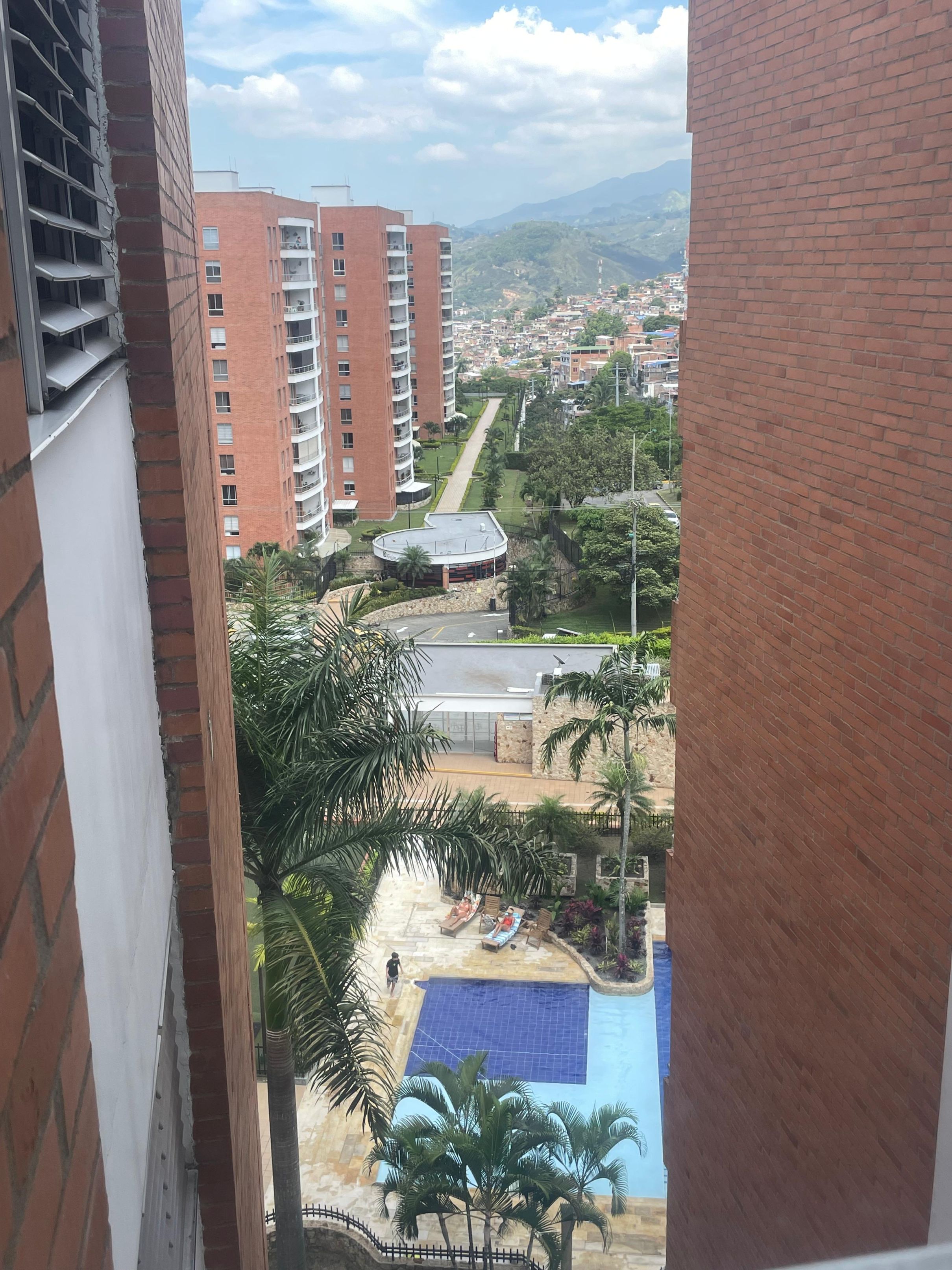 Apartamento en arriendo Valle Del Cauca Cali Santa Isabel 140 m2 Habitaciones 3 Baños 3 Garajes 2 Precio $4500000