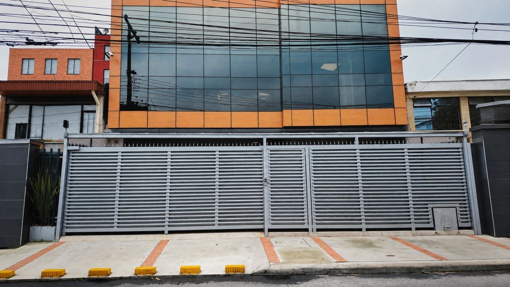 Local en arriendo Cundinamarca Bogotá La Castellana 748 m2 Habitaciones 0 Baños 8 Garajes 3 Precio $36500000