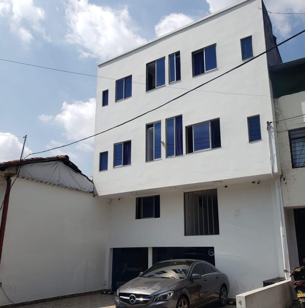 Edificio en venta Valle Del Cauca Cali San Nicolás 592 m2 Habitaciones 6 Baños 6 Garajes 0 Precio $1200000000